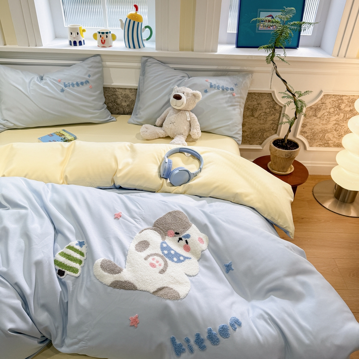 91家纺网 家纺一手货源 找家纺 我心家纺 2026新款水洗棉毛巾绣四件套 美梦小猫-蓝黄