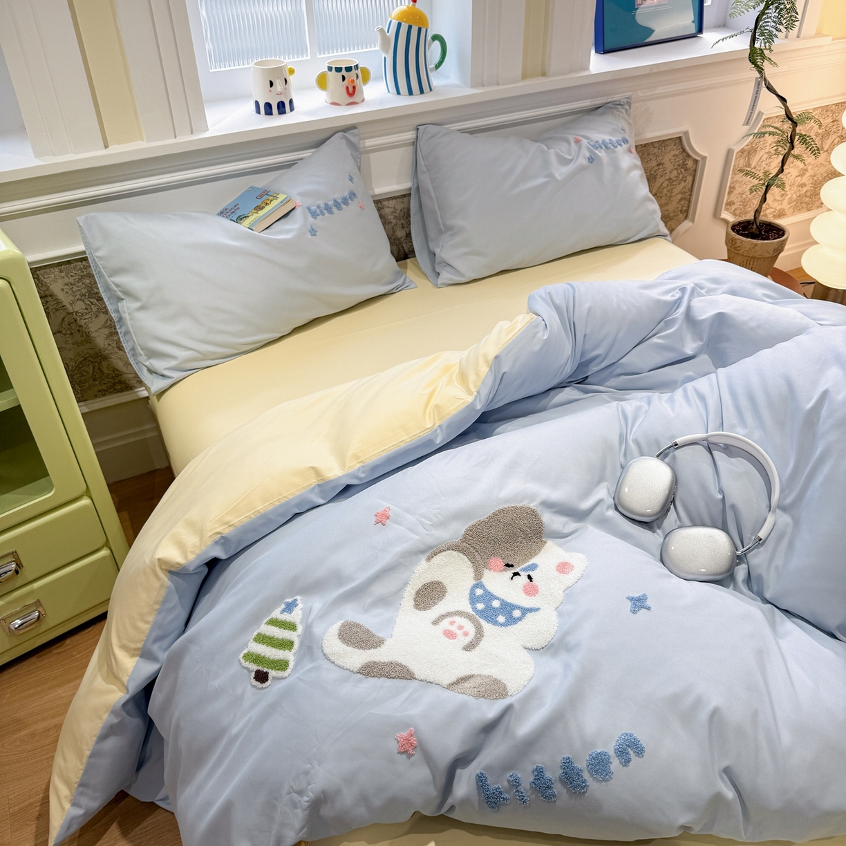 91家纺网 家纺一手货源 找家纺 我心家纺 2026新款水洗棉毛巾绣四件套 美梦小猫-蓝黄