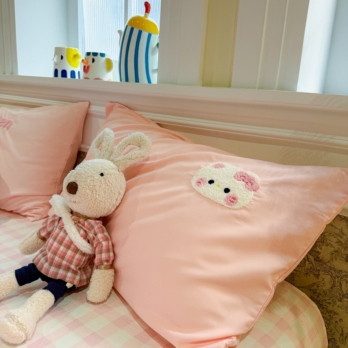 91家纺网 家纺一手货源 找家纺 我心家纺 2026新款水洗棉毛巾绣四件套 洗澡猫-浅玉