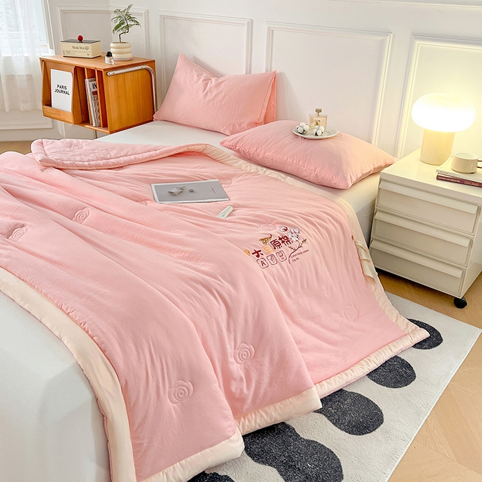 91家纺网 家纺一手货源 找家纺 （总）悦织语 2026新款A类纯色原棉大豆夏被