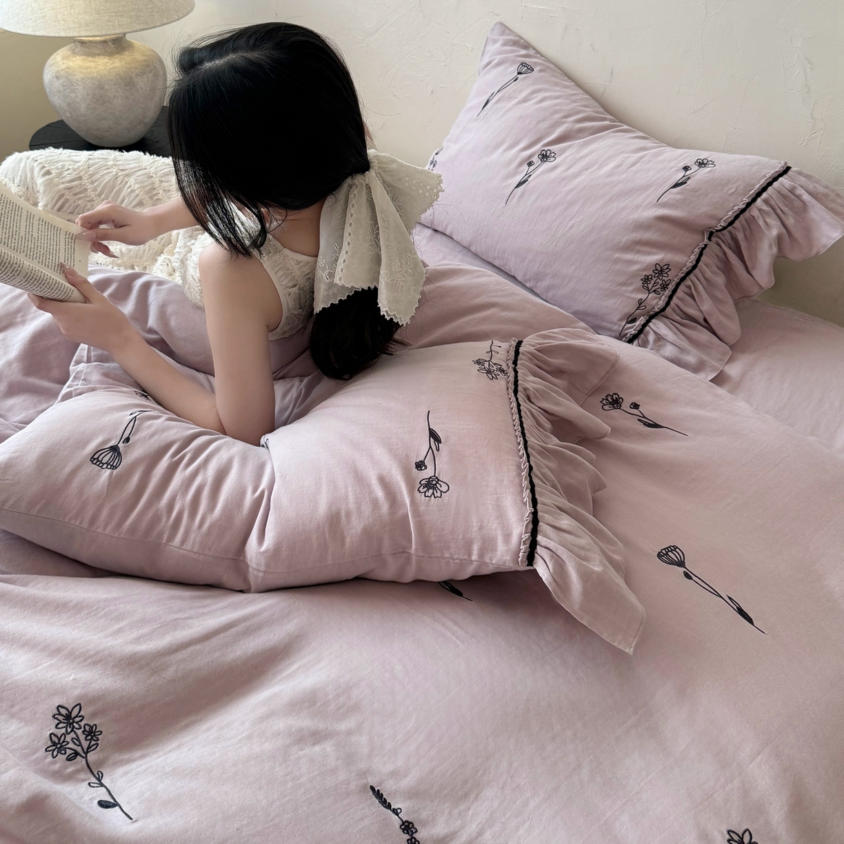 91家纺网 家纺一手货源 找家纺 鹿班家居 2026新款全棉纯棉皱皱纱刺绣四件套-简枝（标准会员-20元） 简枝-紫色