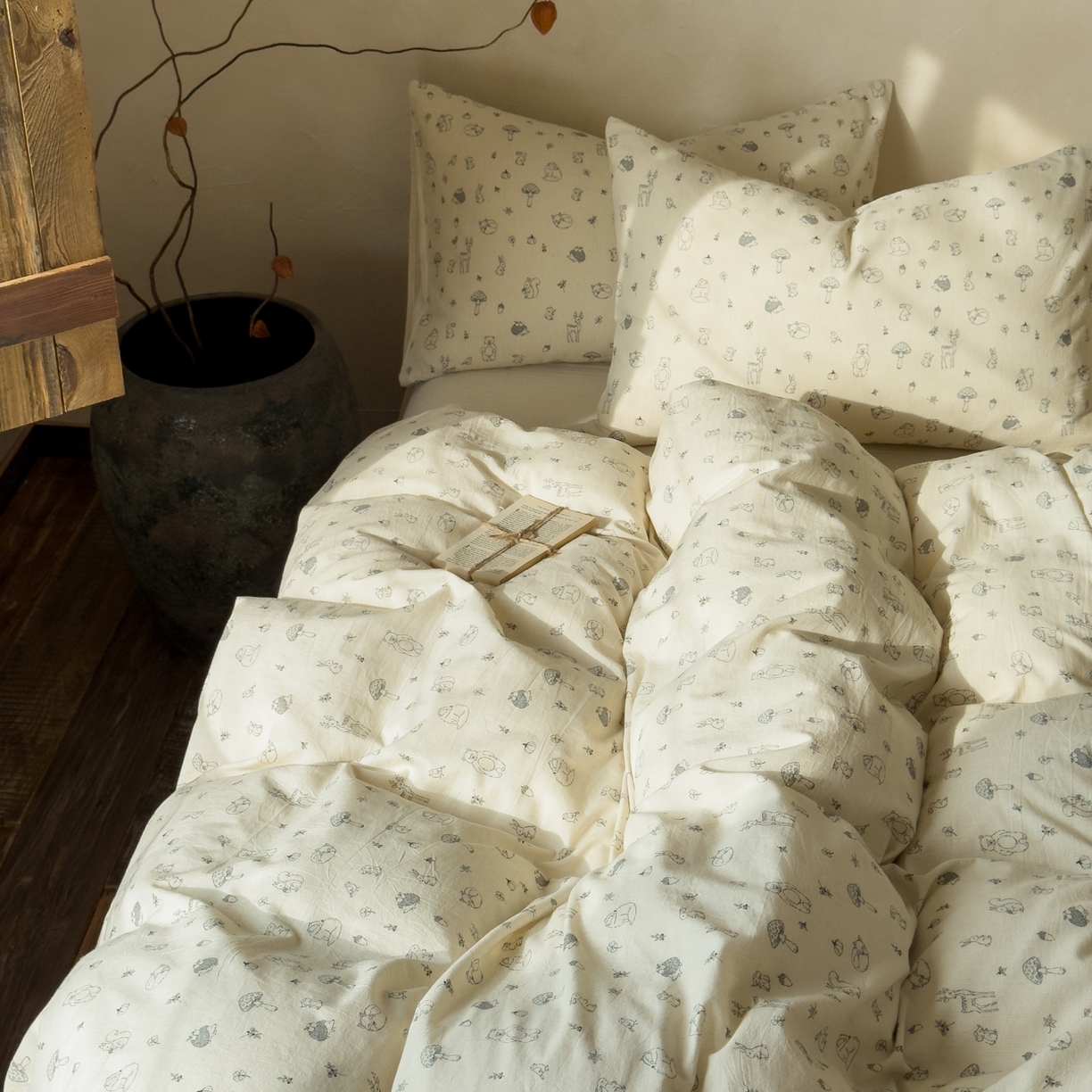 91家纺网 家纺一手货源 找家纺 （总）对白 2026新款A类棉麻文艺风人字纹印花四件套