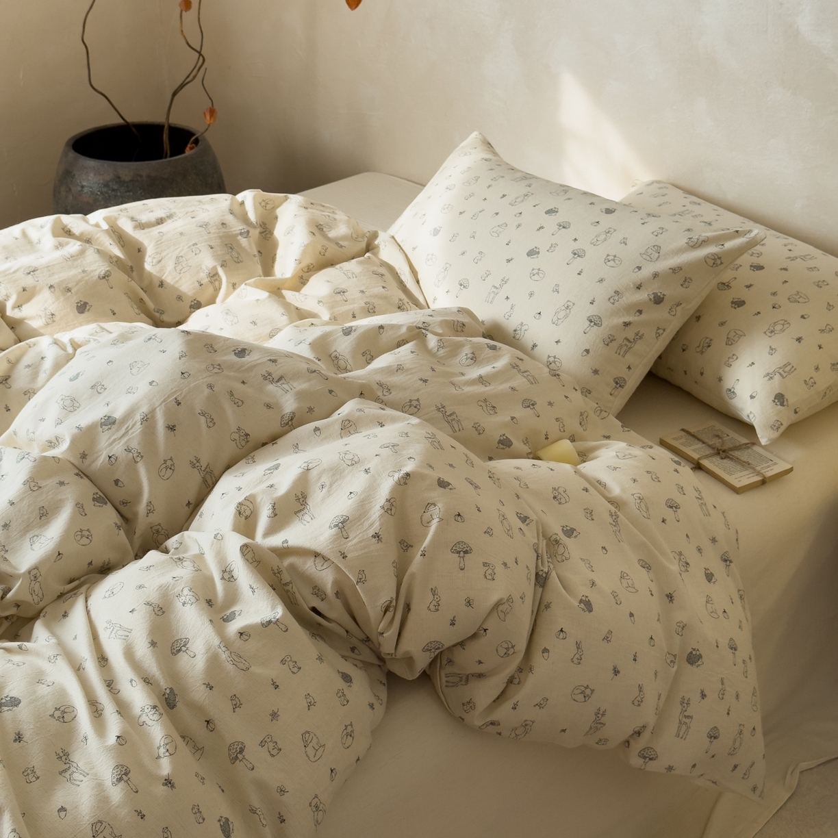 91家纺网 家纺一手货源 找家纺 对白 2026新款A类棉麻文艺风人字纹印花四件套 棉麻-简笔