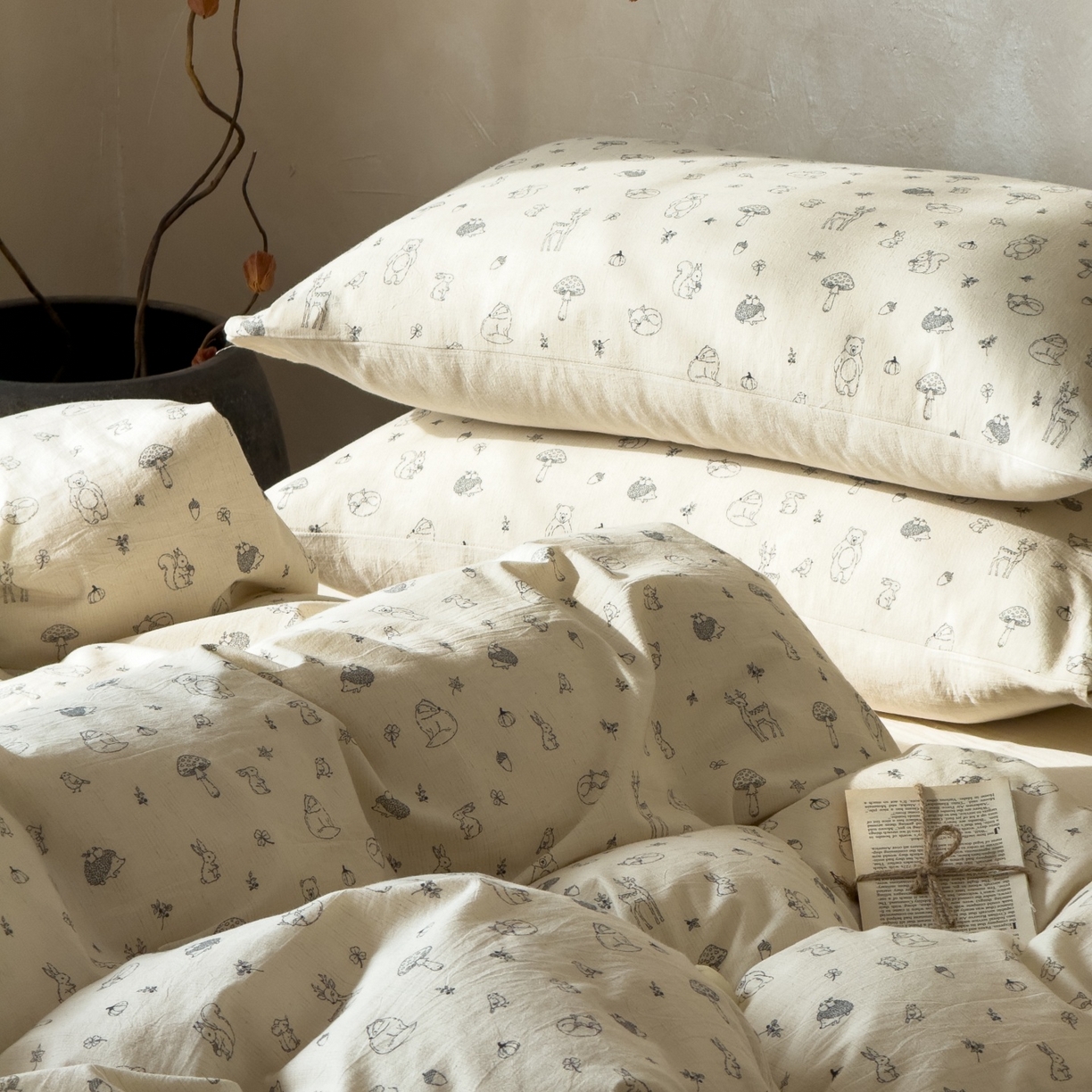 91家纺网 家纺一手货源 找家纺 对白 2026新款A类棉麻文艺风人字纹印花四件套 棉麻-简笔