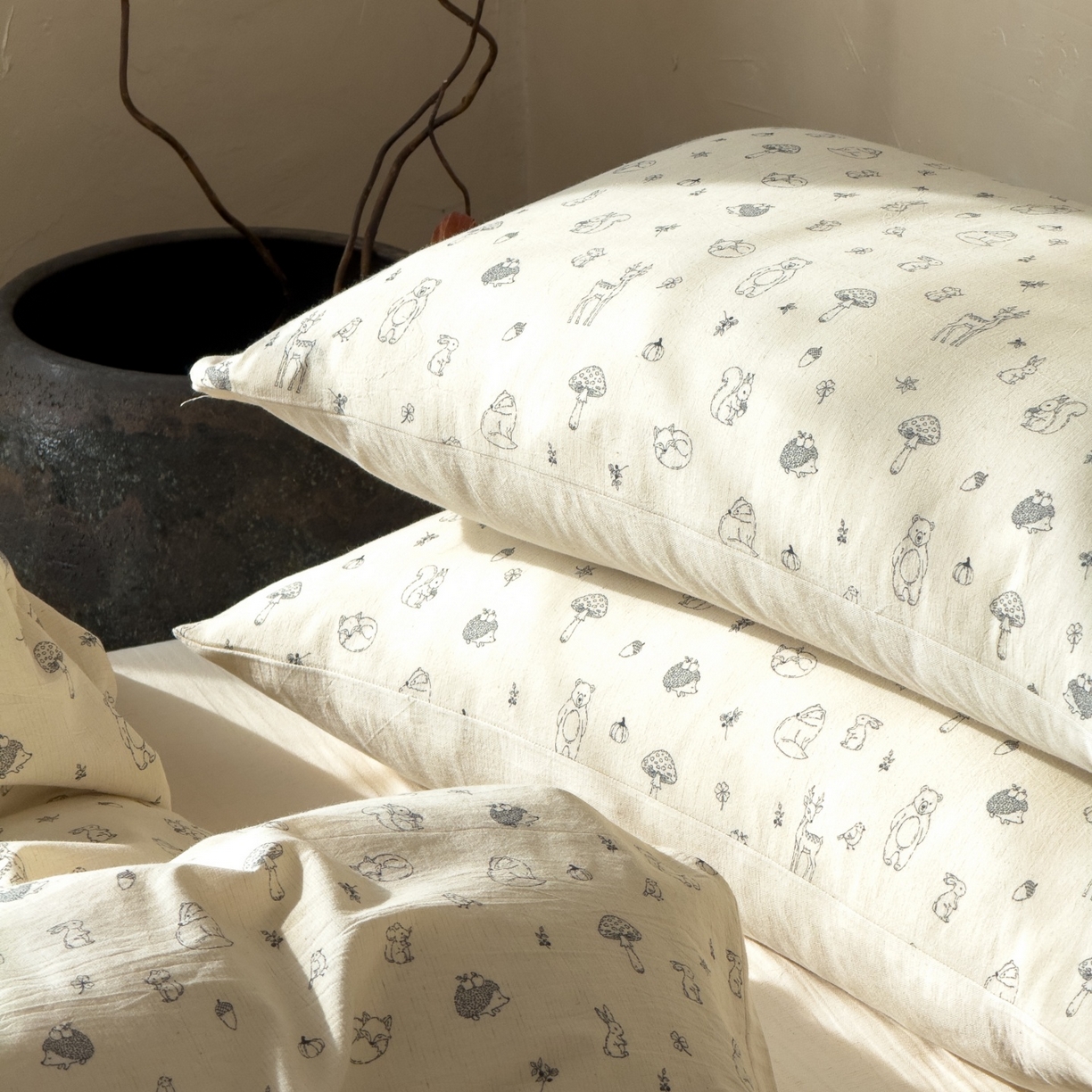 91家纺网 家纺一手货源 找家纺 对白 2026新款A类棉麻文艺风人字纹印花四件套 棉麻-简笔