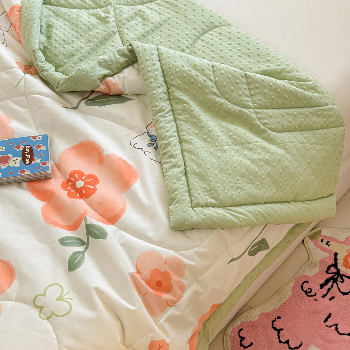 91家纺网 家纺一手货源 找家纺 悦织语 2026新款A类水洗棉双层纱豆豆被大豆夏凉被 花香谷