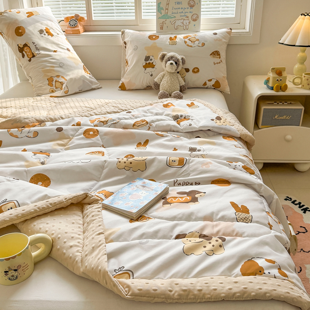 91家纺网 家纺一手货源 找家纺 悦织语 2026新款A类水洗棉双层纱豆豆被大豆夏凉被 米洛狗狗