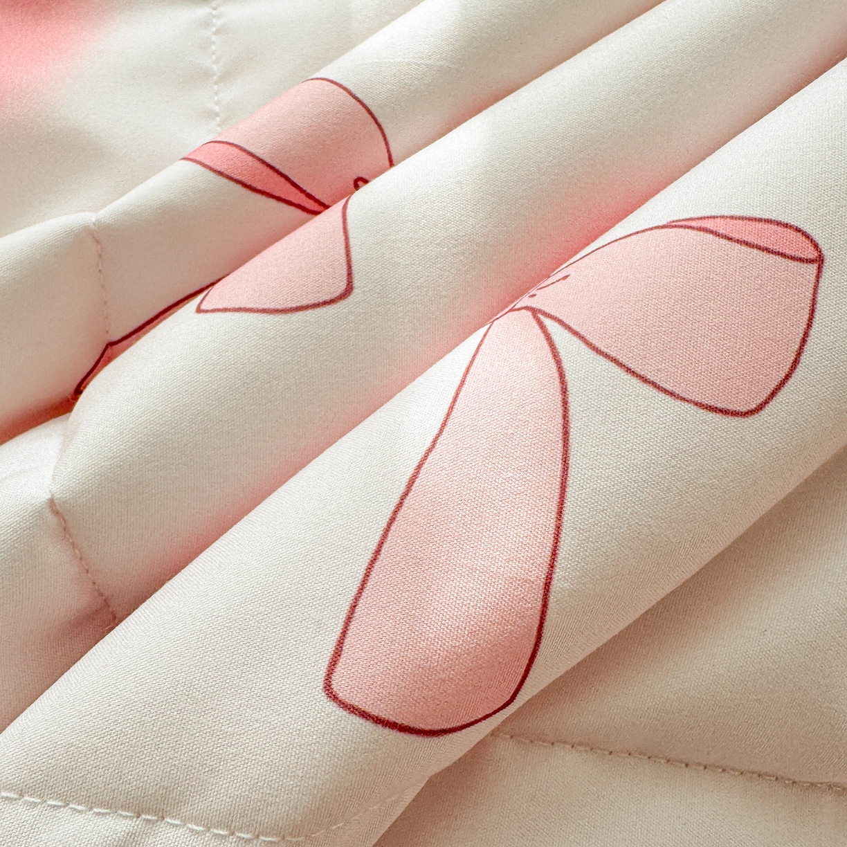 91家纺网 家纺一手货源 找家纺 悦织语 2026新款A类水洗棉双层纱豆豆被大豆夏凉被 甜蜜约会