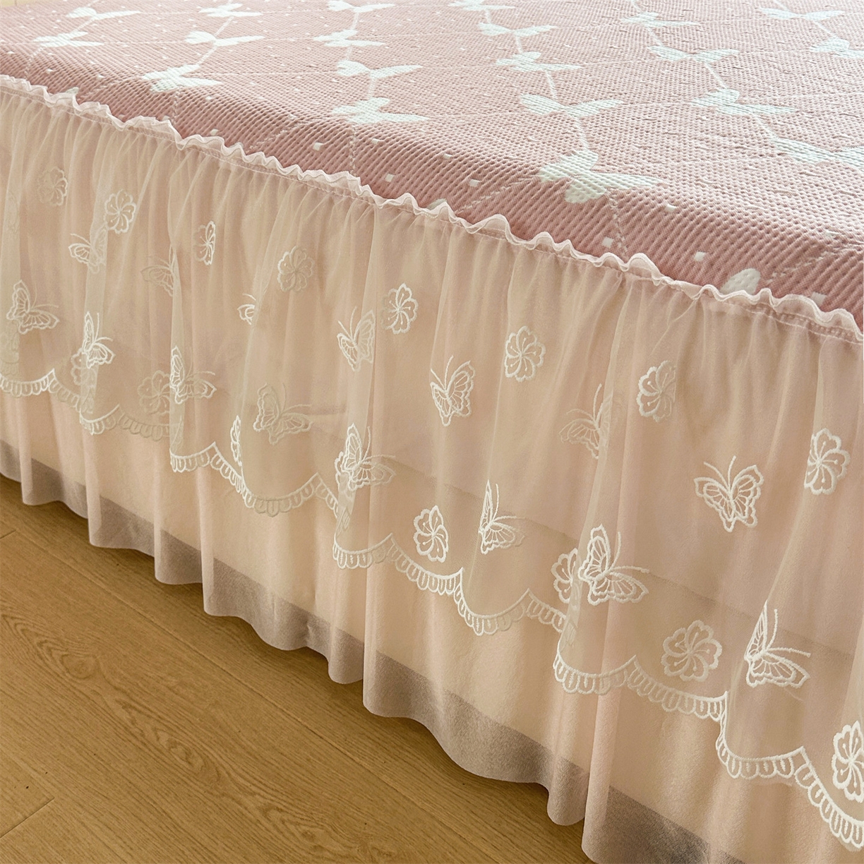 91家纺网 家纺一手货源 找家纺 （总）恒爱家纺 2026新款A类凉感冰豆豆床裙席三件套