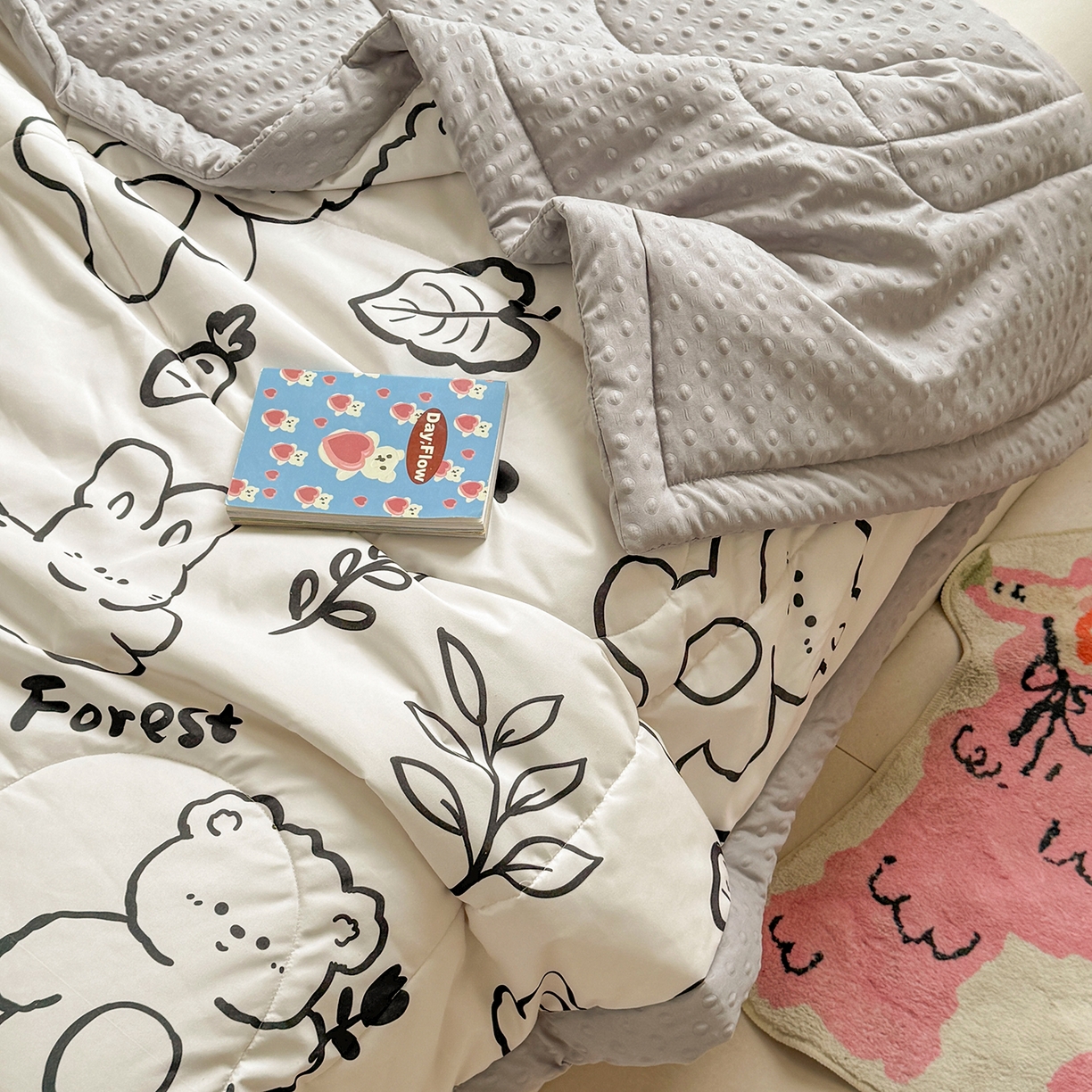 91家纺网 家纺一手货源 找家纺 悦织语 2026新款A类水洗棉双层纱豆豆被大豆夏凉被 线条兔