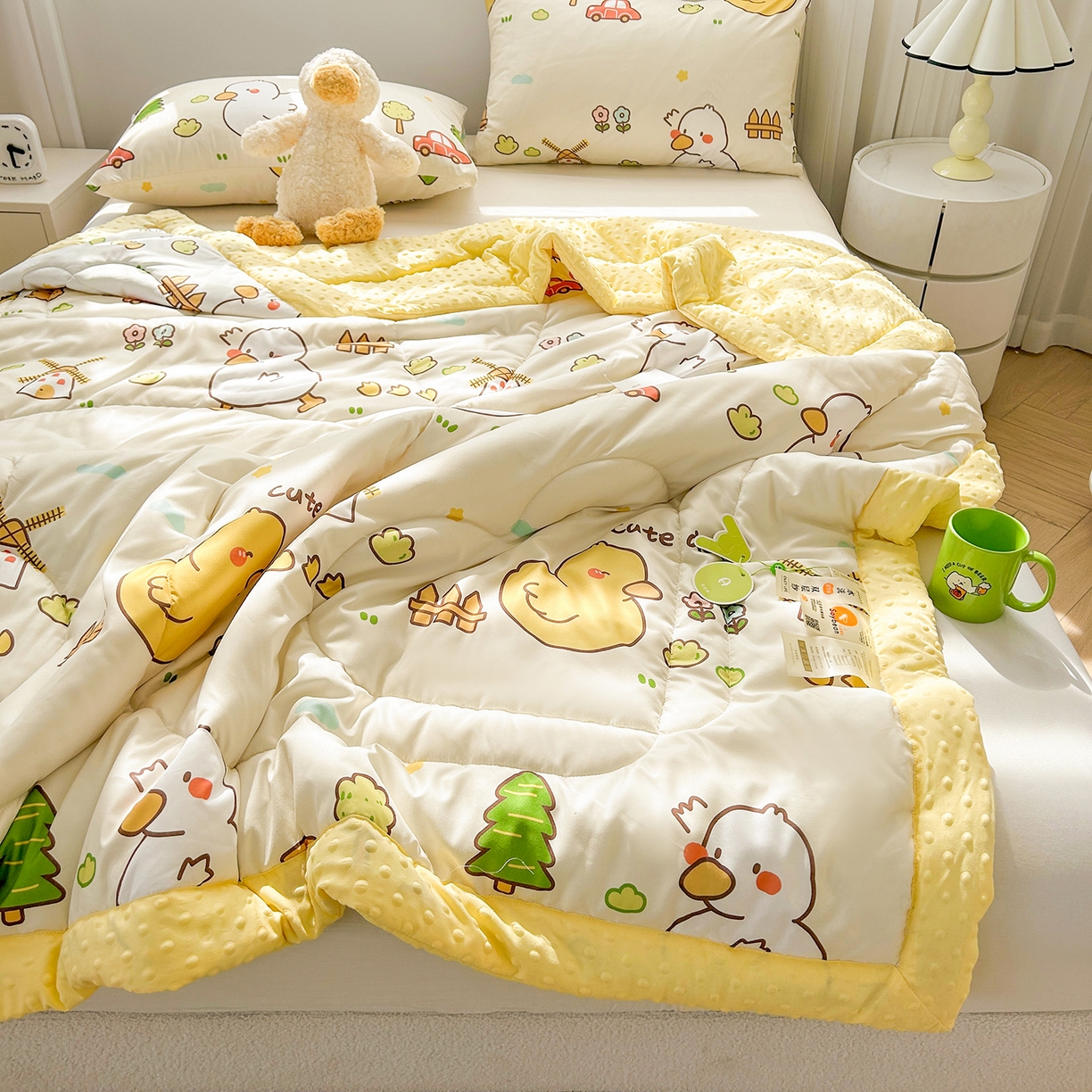 91家纺网 家纺一手货源 找家纺 悦织语 2026新款A类水洗棉双层纱豆豆被大豆夏凉被 可爱鸭