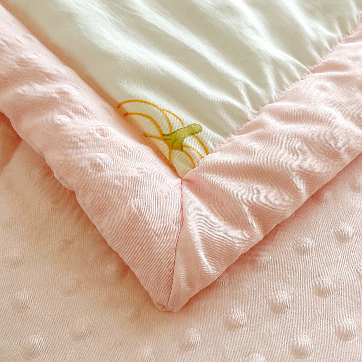 91家纺网 家纺一手货源 找家纺 悦织语 2026新款A类水洗棉双层纱豆豆被大豆夏凉被 彩色南瓜