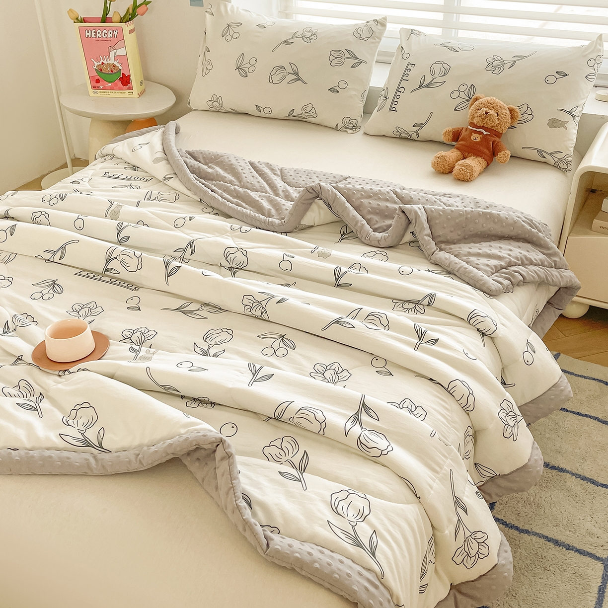 91家纺网 家纺一手货源 找家纺 悦织语 2026新款A类水洗棉双层纱豆豆被大豆夏凉被 春意