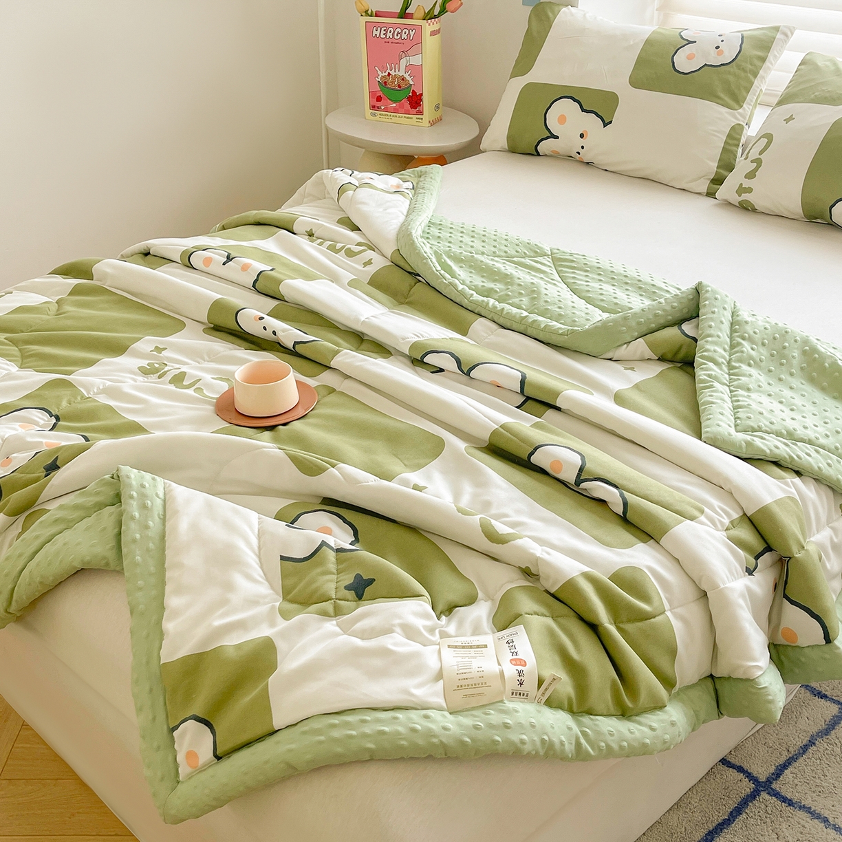 91家纺网 家纺一手货源 找家纺 悦织语 2026新款A类水洗棉双层纱豆豆被大豆夏凉被 格子兔