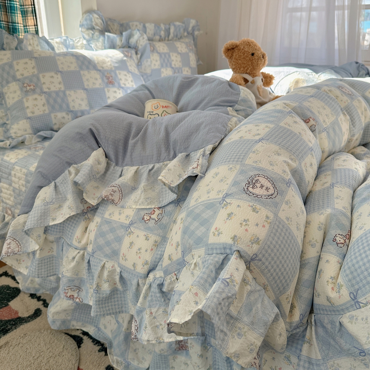 91家纺网 家纺一手货源 找家纺 （总）摩妮卡 2026春夏新款韩版花边水洗棉泡泡纱床盖四件套