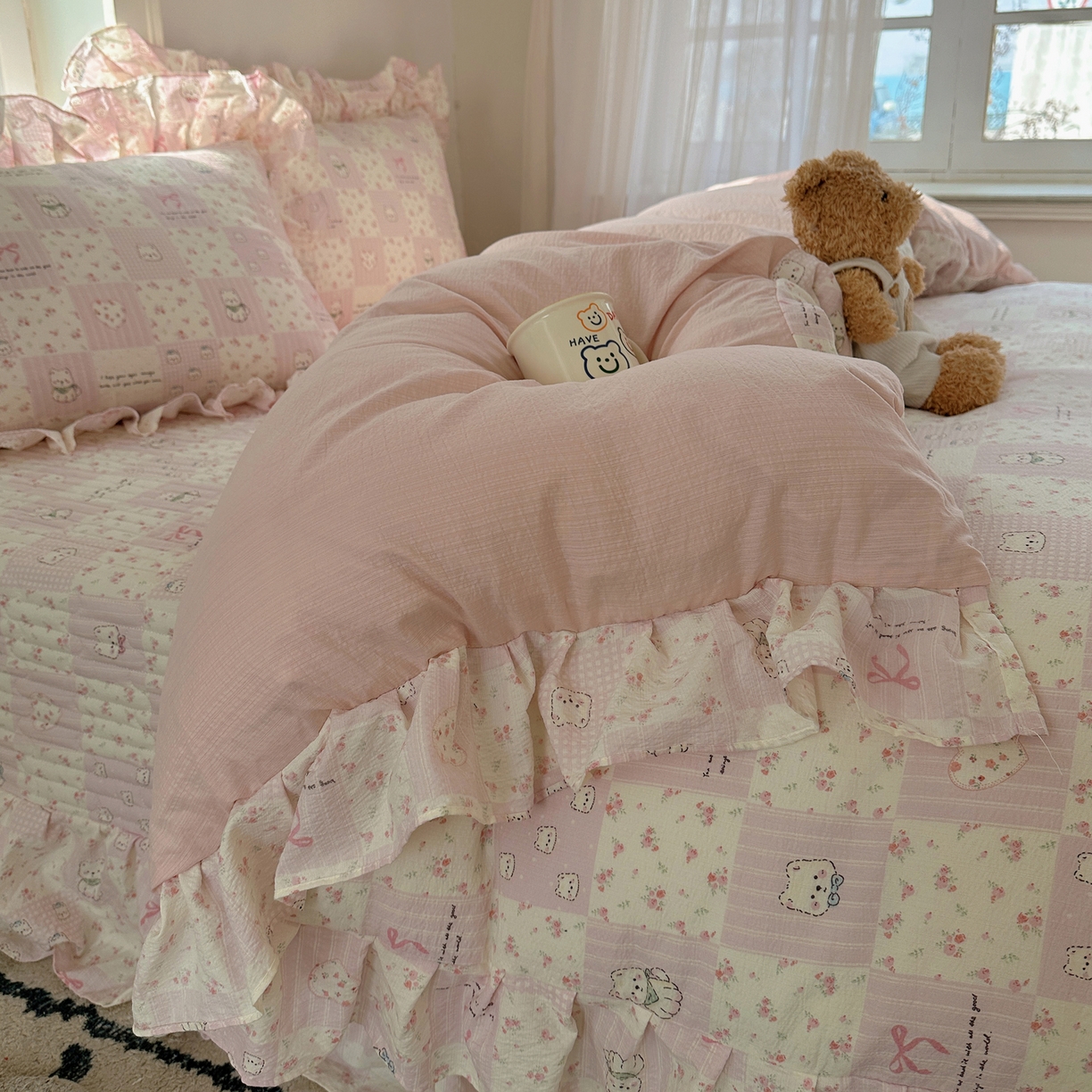 91家纺网 家纺一手货源 找家纺 摩妮卡 2026春夏新款韩版花边水洗棉泡泡纱床盖四件套 蝴蝶结小猫