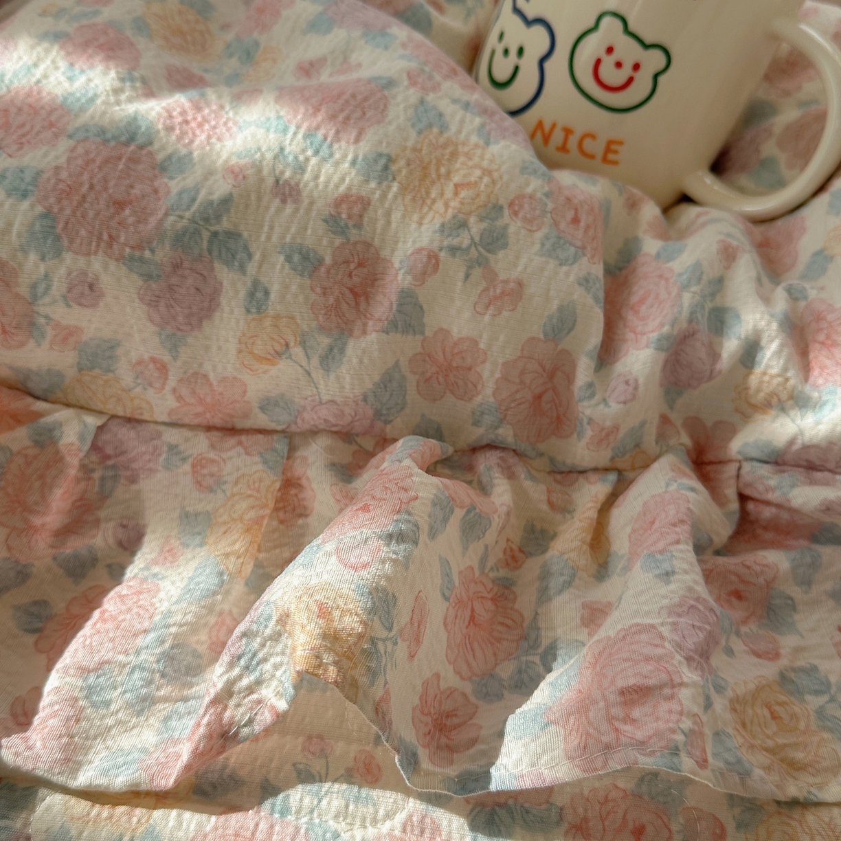 91家纺网 家纺一手货源 找家纺 摩妮卡 2026春夏新款韩版花边水洗棉泡泡纱床盖四件套 星月软糖