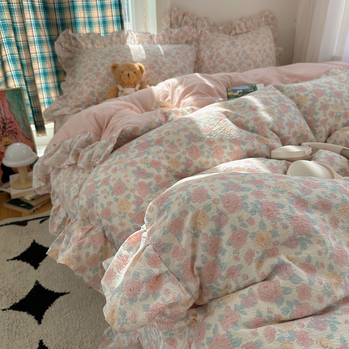 91家纺网 家纺一手货源 找家纺 摩妮卡 2026春夏新款韩版花边水洗棉泡泡纱床盖四件套 星月软糖