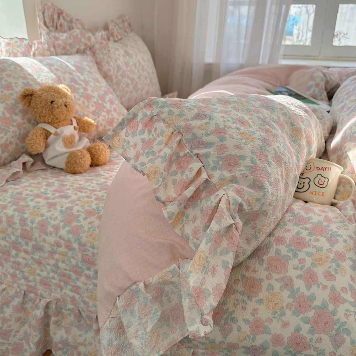 91家纺网 家纺一手货源 找家纺 摩妮卡 2026春夏新款韩版花边水洗棉泡泡纱床盖四件套 星月软糖