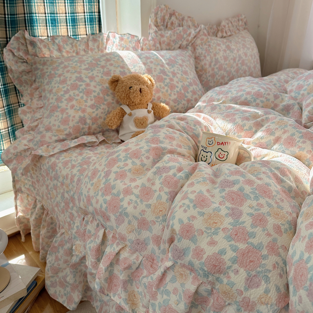 91家纺网 家纺一手货源 找家纺 摩妮卡 2026春夏新款韩版花边水洗棉泡泡纱床盖四件套 星月软糖