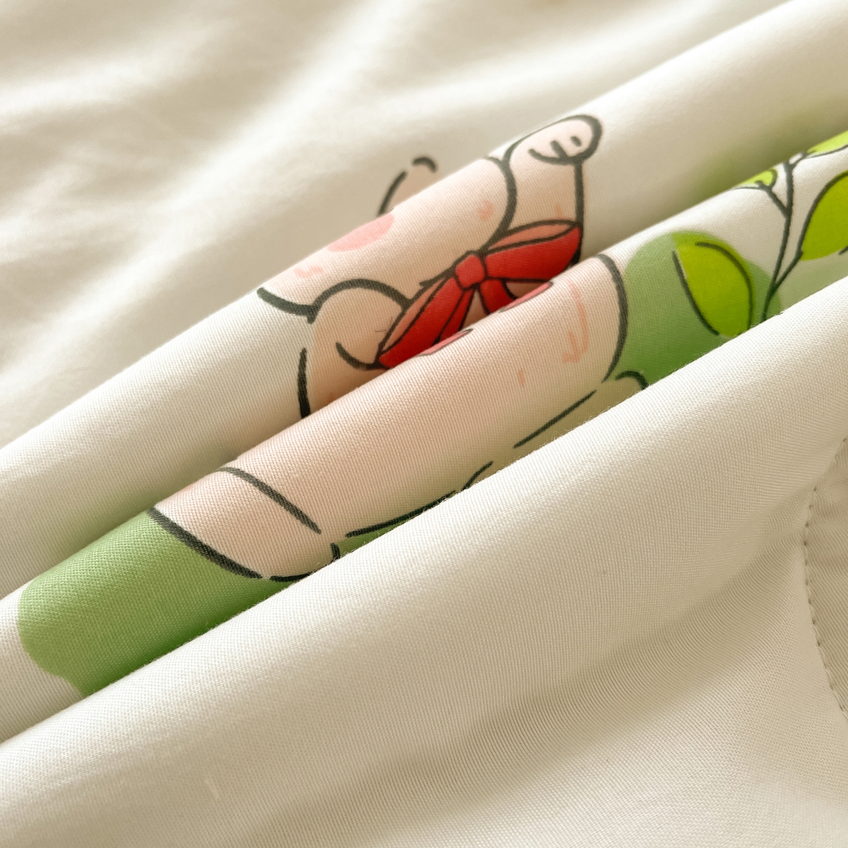 91家纺网 家纺一手货源 找家纺 悦织语 2026新款A类水洗棉双层纱豆豆被大豆夏凉被 花间小兔