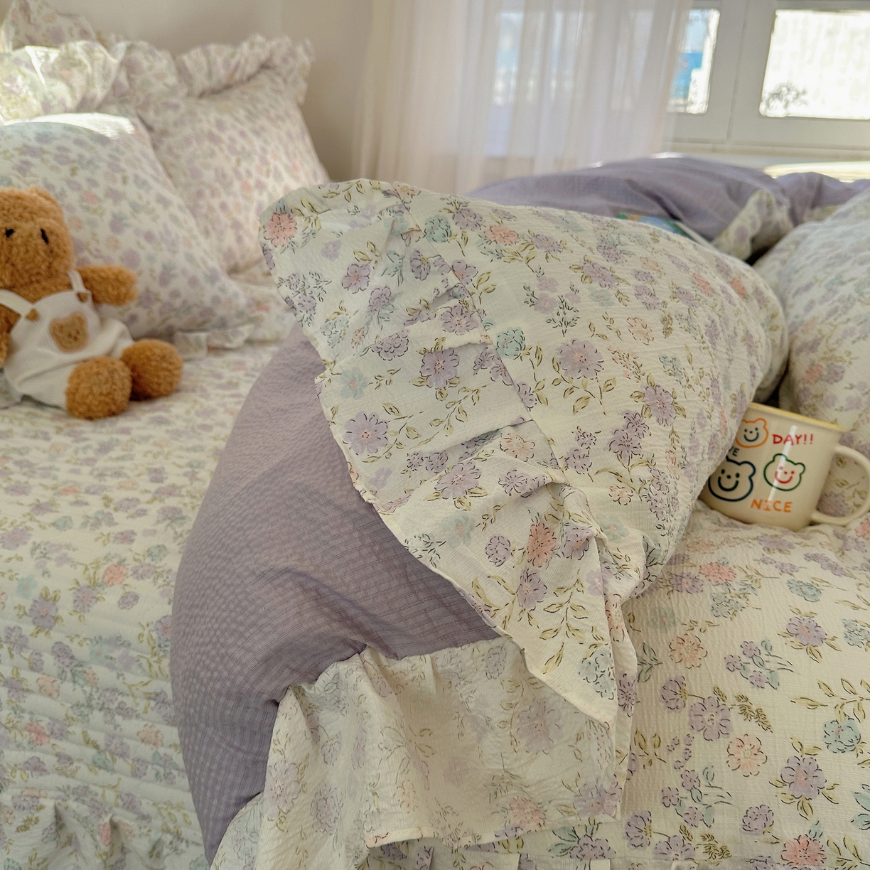 91家纺网 家纺一手货源 找家纺 摩妮卡 2026春夏新款韩版花边水洗棉泡泡纱床盖四件套 爱丽丝花园