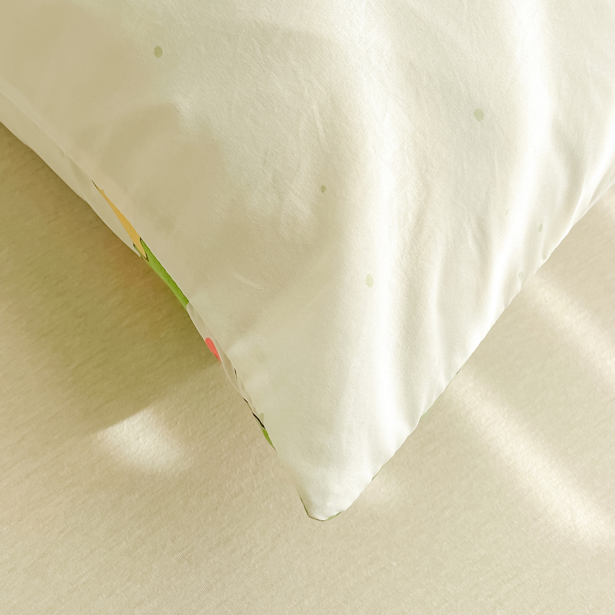 91家纺网 家纺一手货源 找家纺 悦织语 2026新款A类水洗棉双层纱豆豆被大豆夏凉被 快乐龙仔