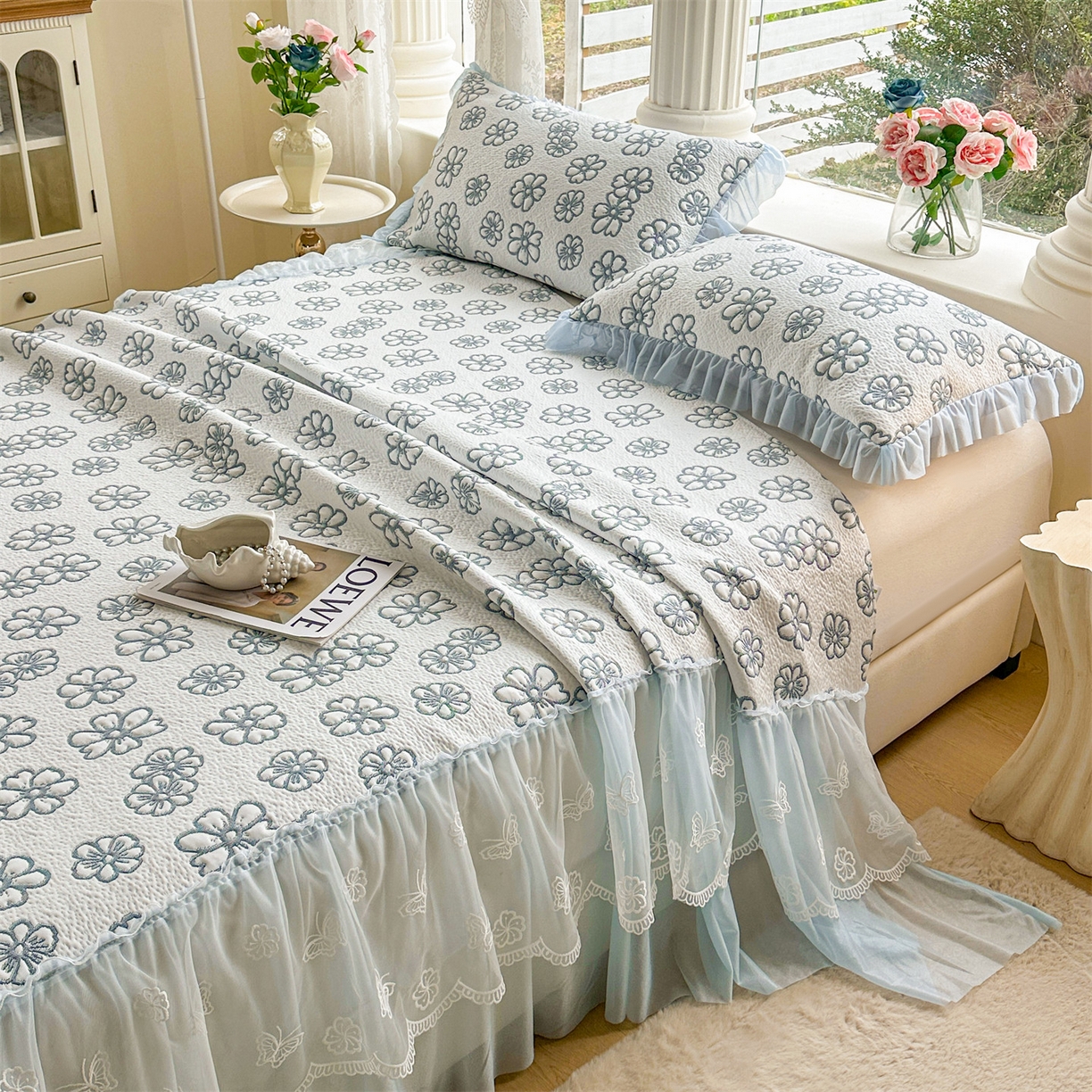 91家纺网 家纺一手货源 找家纺 恒爱家纺 2026新款A类凉感冰豆豆床裙席三件套 风花雪月-蓝