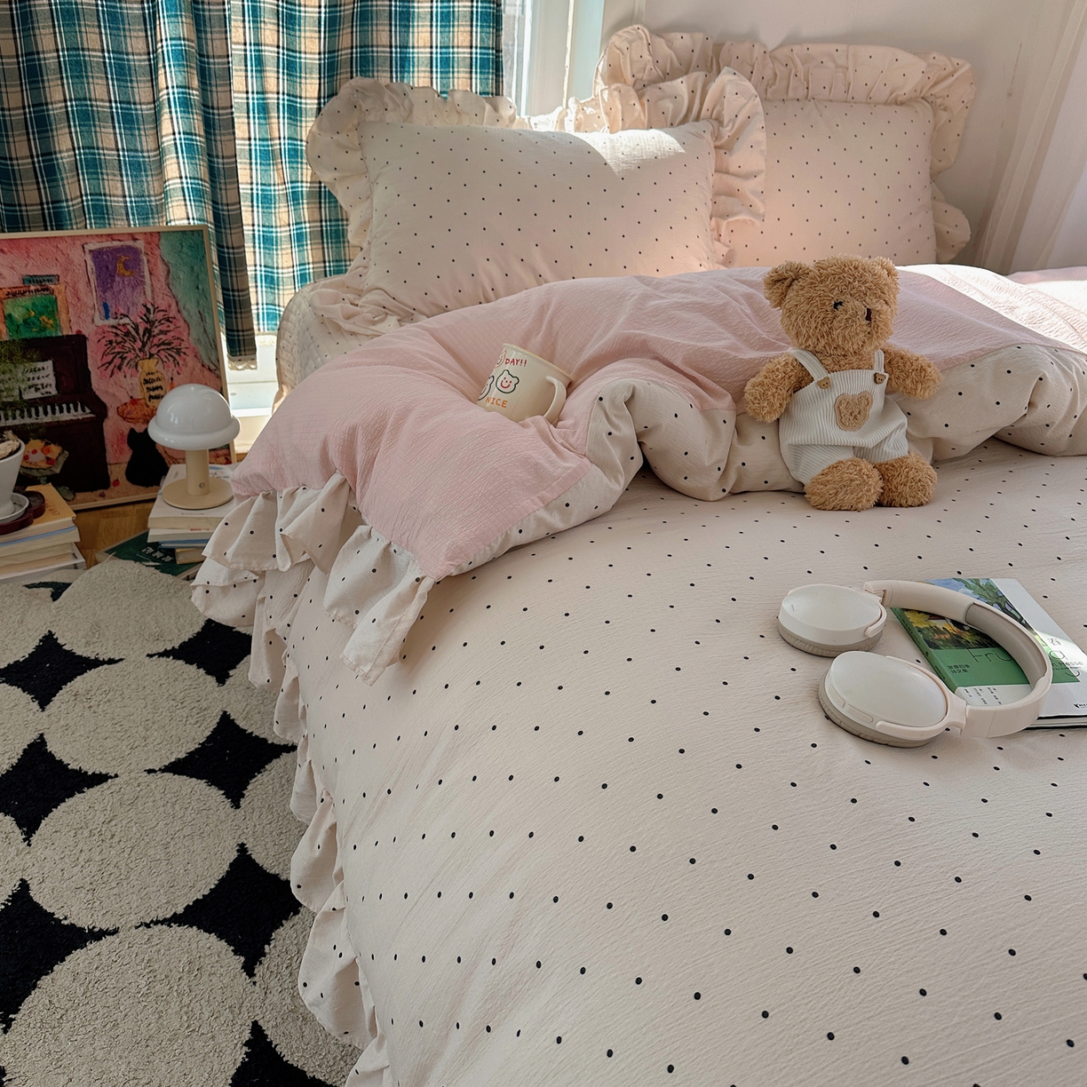 91家纺网 家纺一手货源 找家纺 摩妮卡 2026春夏新款韩版花边水洗棉泡泡纱床盖四件套 奶油波点