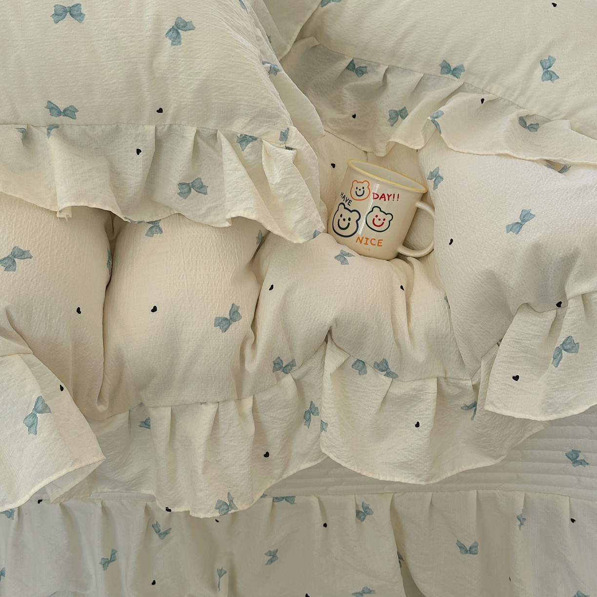 91家纺网 家纺一手货源 找家纺 摩妮卡 2026春夏新款韩版花边水洗棉泡泡纱床盖四件套 奶油啵啵