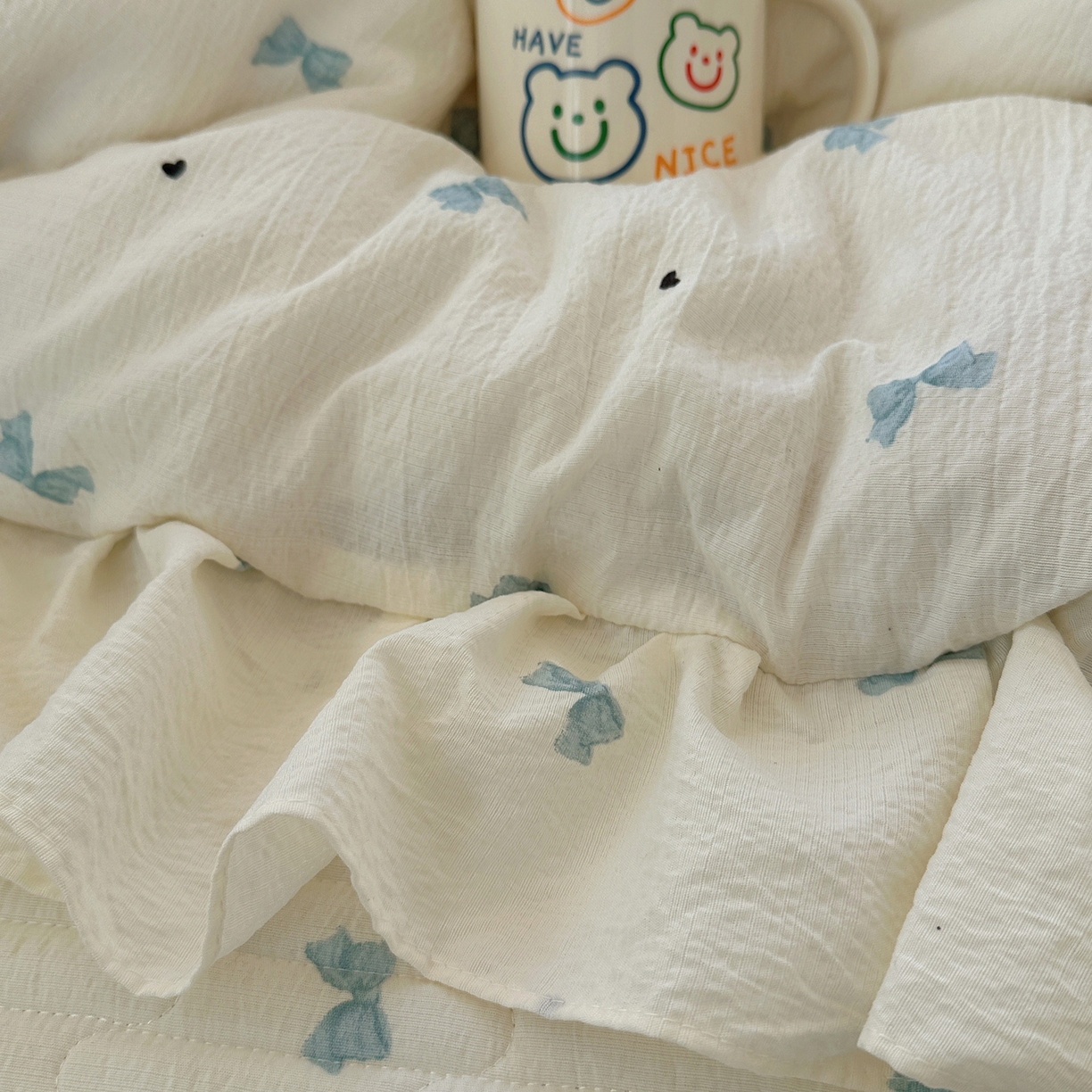 91家纺网 家纺一手货源 找家纺 摩妮卡 2026春夏新款韩版花边水洗棉泡泡纱床盖四件套 奶油啵啵