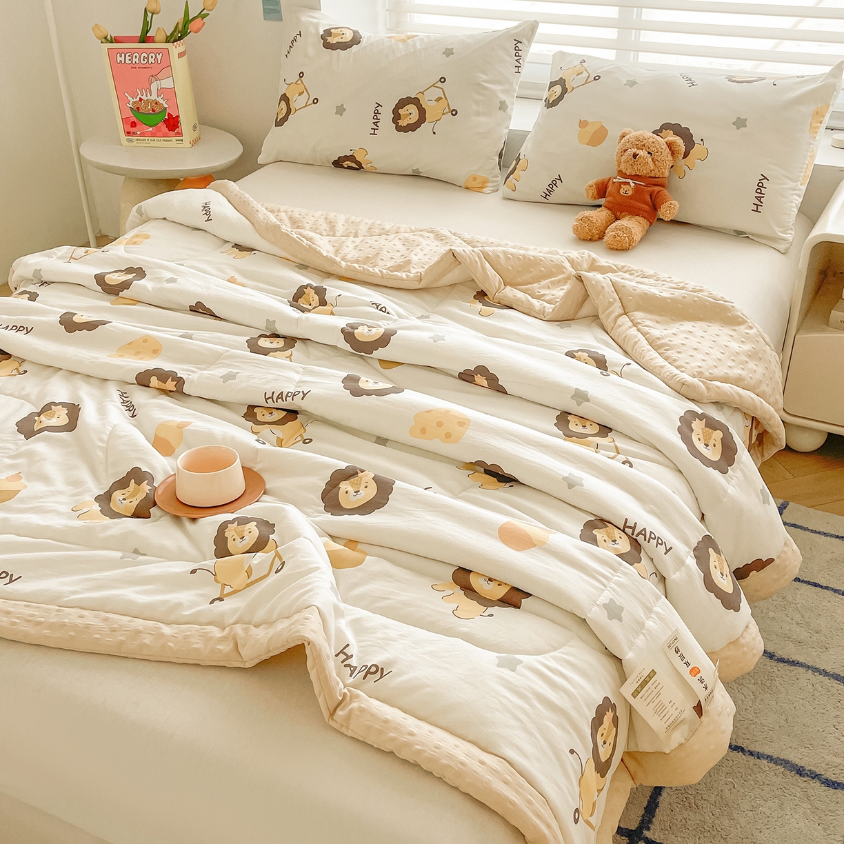 91家纺网 家纺一手货源 找家纺 悦织语 2026新款A类水洗棉双层纱豆豆被大豆夏凉被 狮子王