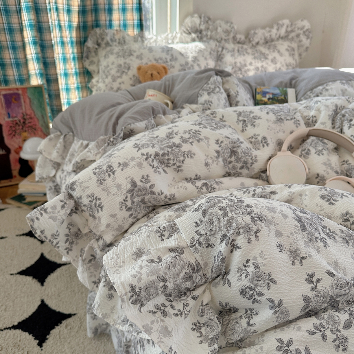 91家纺网 家纺一手货源 找家纺 摩妮卡 2026春夏新款韩版花边水洗棉泡泡纱床盖四件套 糯糯小花