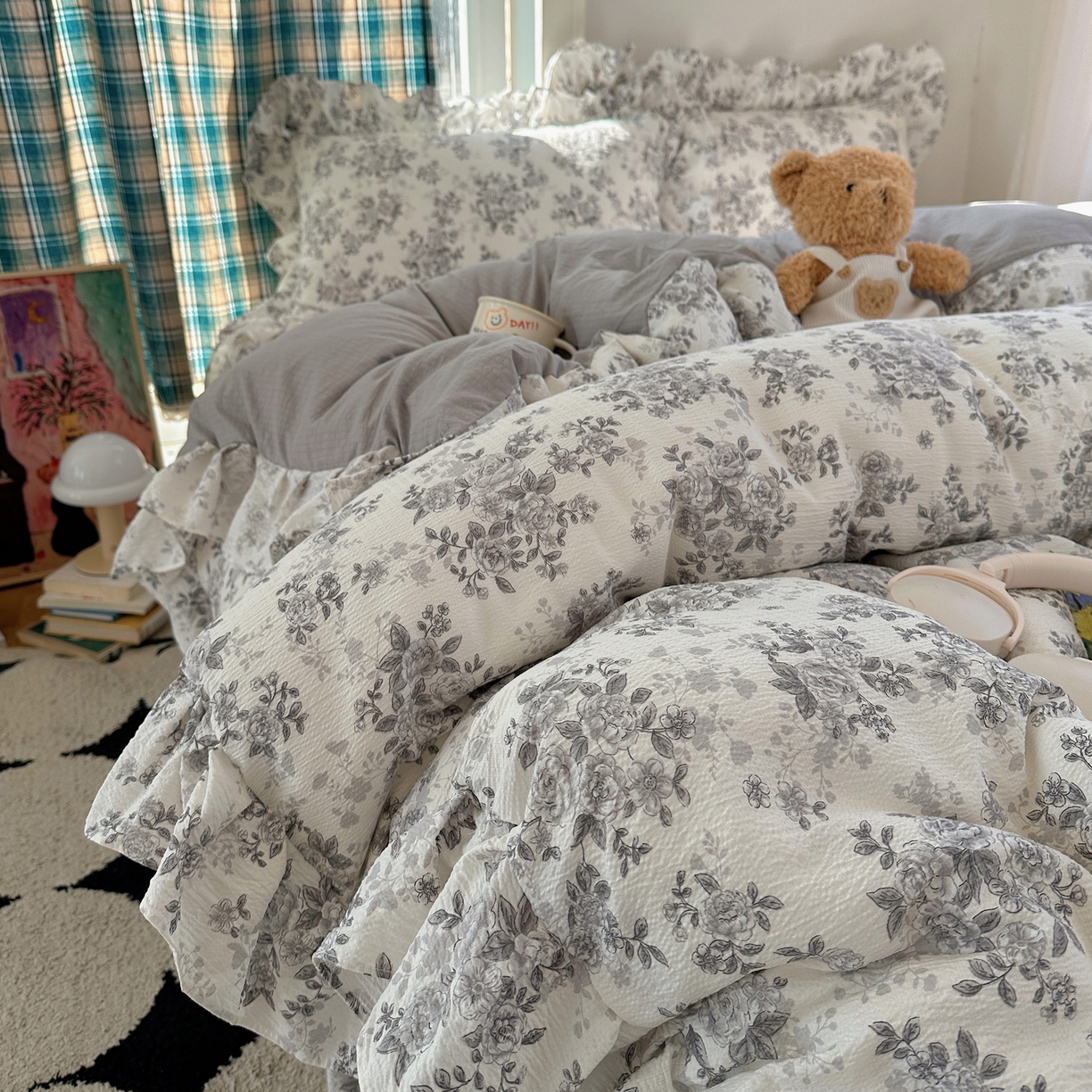 91家纺网 家纺一手货源 找家纺 摩妮卡 2026春夏新款韩版花边水洗棉泡泡纱床盖四件套 糯糯小花