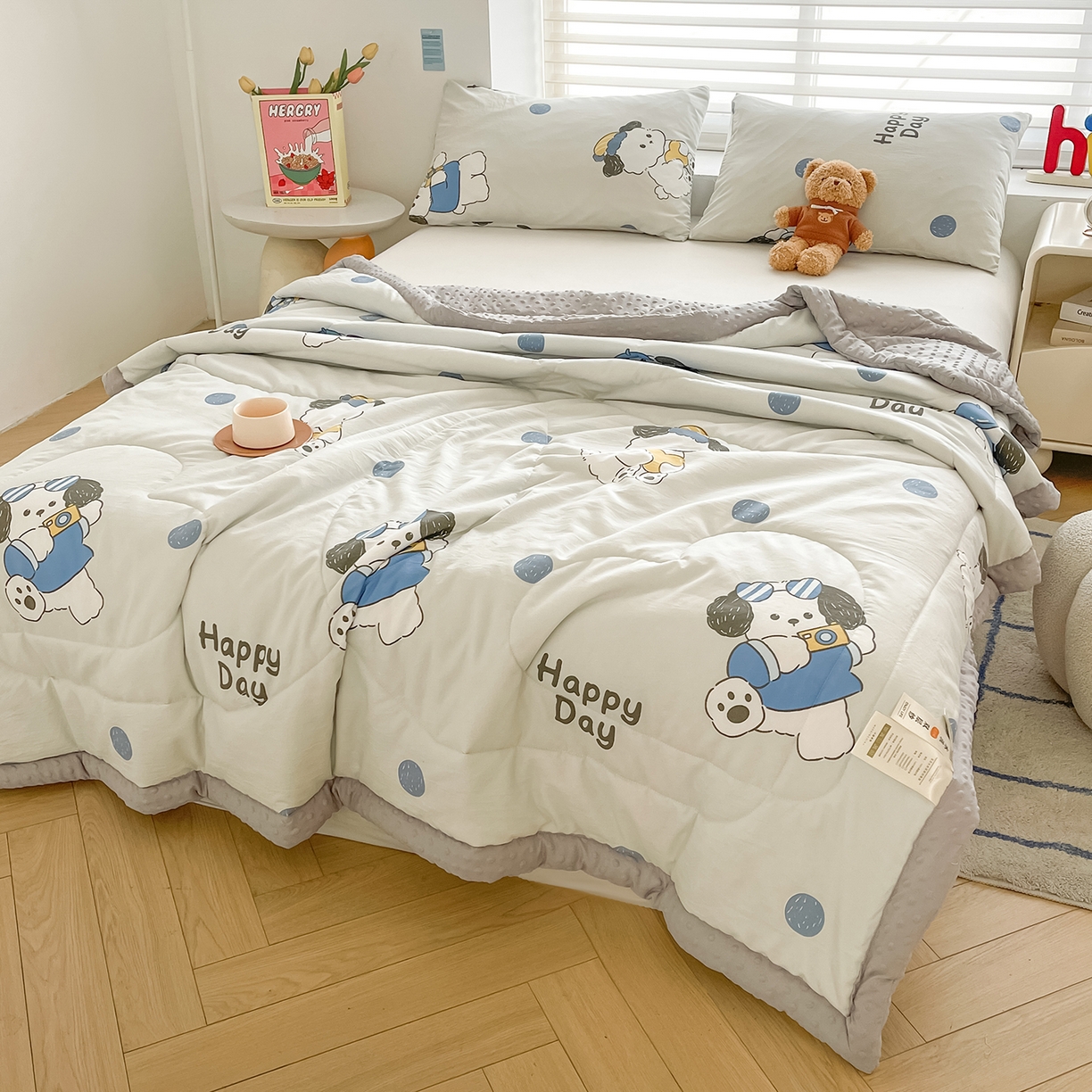 91家纺网 家纺一手货源 找家纺 悦织语 2026新款A类水洗棉双层纱豆豆被大豆夏凉被 帅气小狗