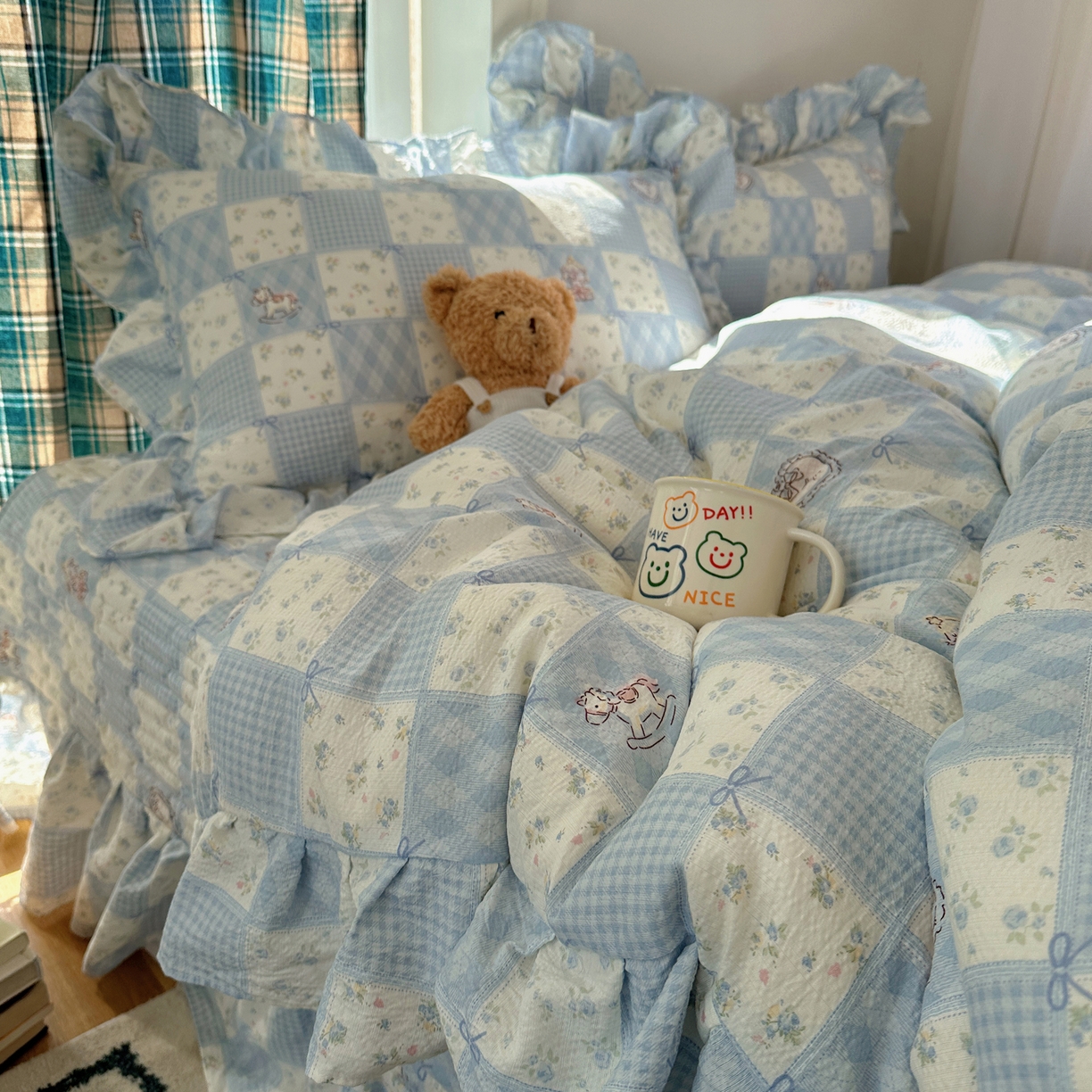 91家纺网 家纺一手货源 找家纺 摩妮卡 2026春夏新款韩版花边水洗棉泡泡纱床盖四件套 幸福加马