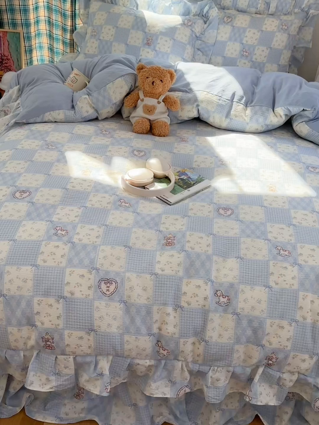 91家纺网 家纺一手货源 找家纺 摩妮卡 2026春夏新款韩版花边水洗棉泡泡纱床盖四件套 幸福加马