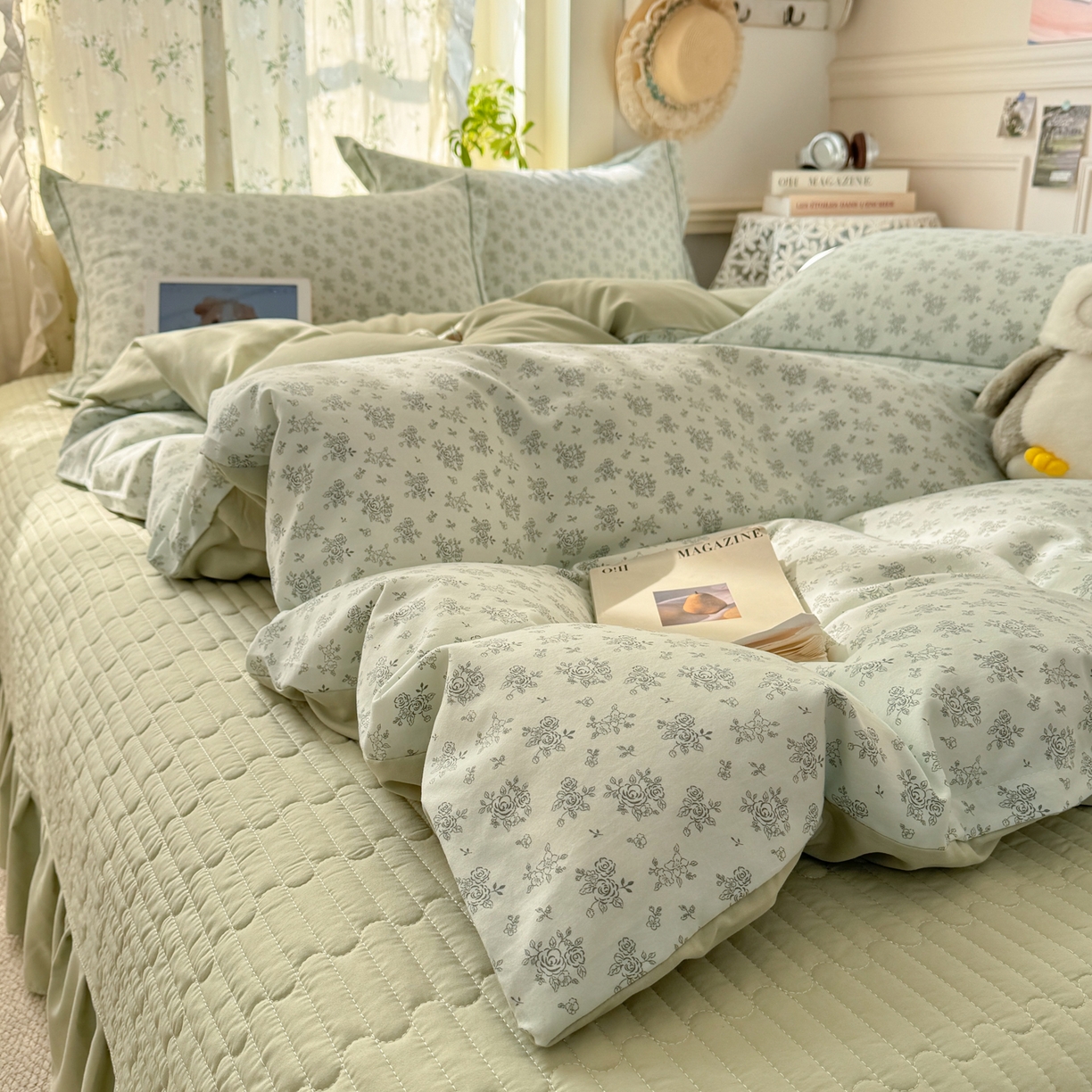 91家纺网 家纺一手货源 找家纺 富之航家纺 2026新款小清新床盖四件套 赫拉