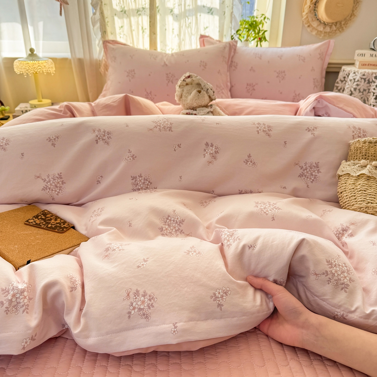 91家纺网 家纺一手货源 找家纺 富之航家纺 2026新款小清新床盖四件套 花恋