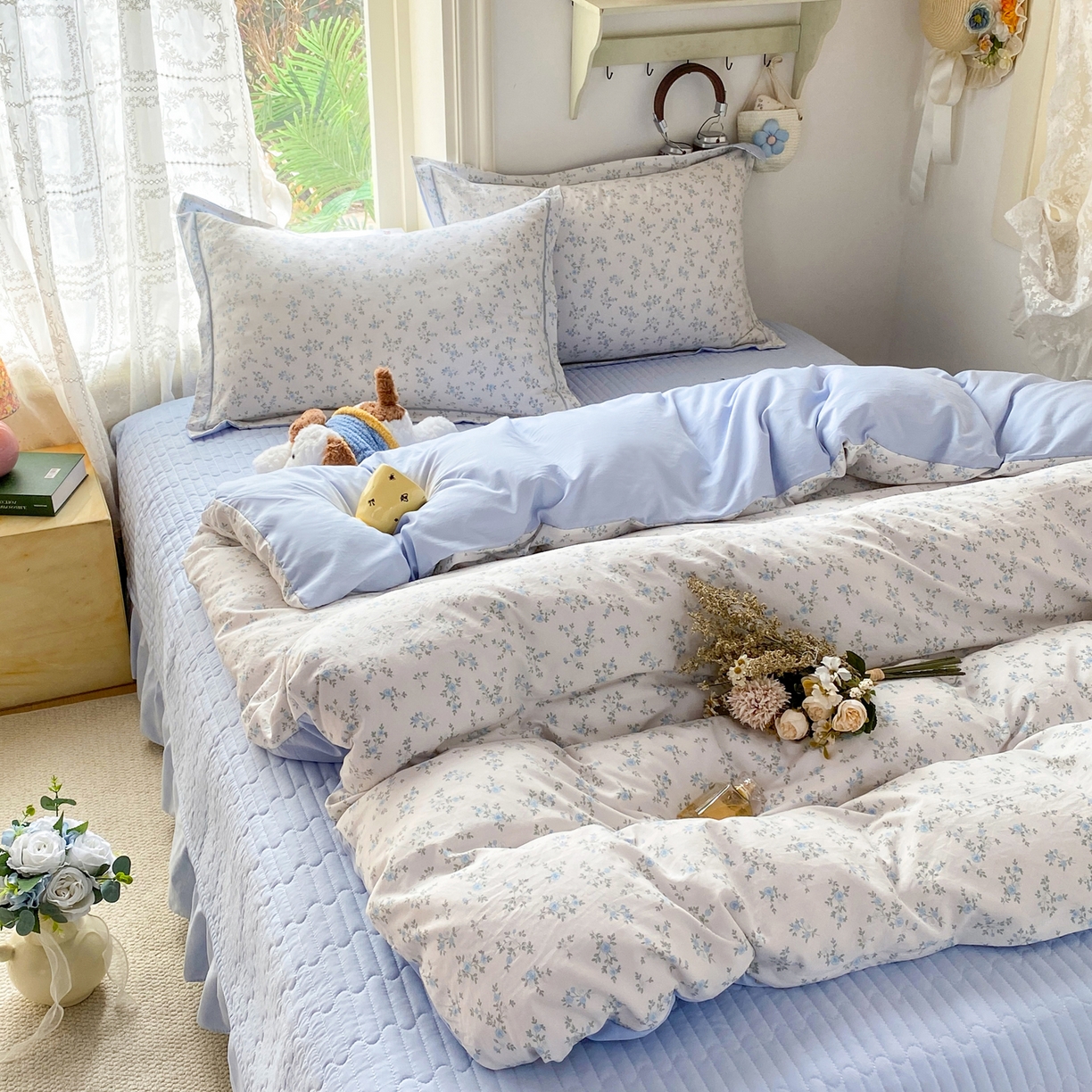 91家纺网 家纺一手货源 找家纺 富之航家纺 2026新款小清新床盖四件套 花田梦