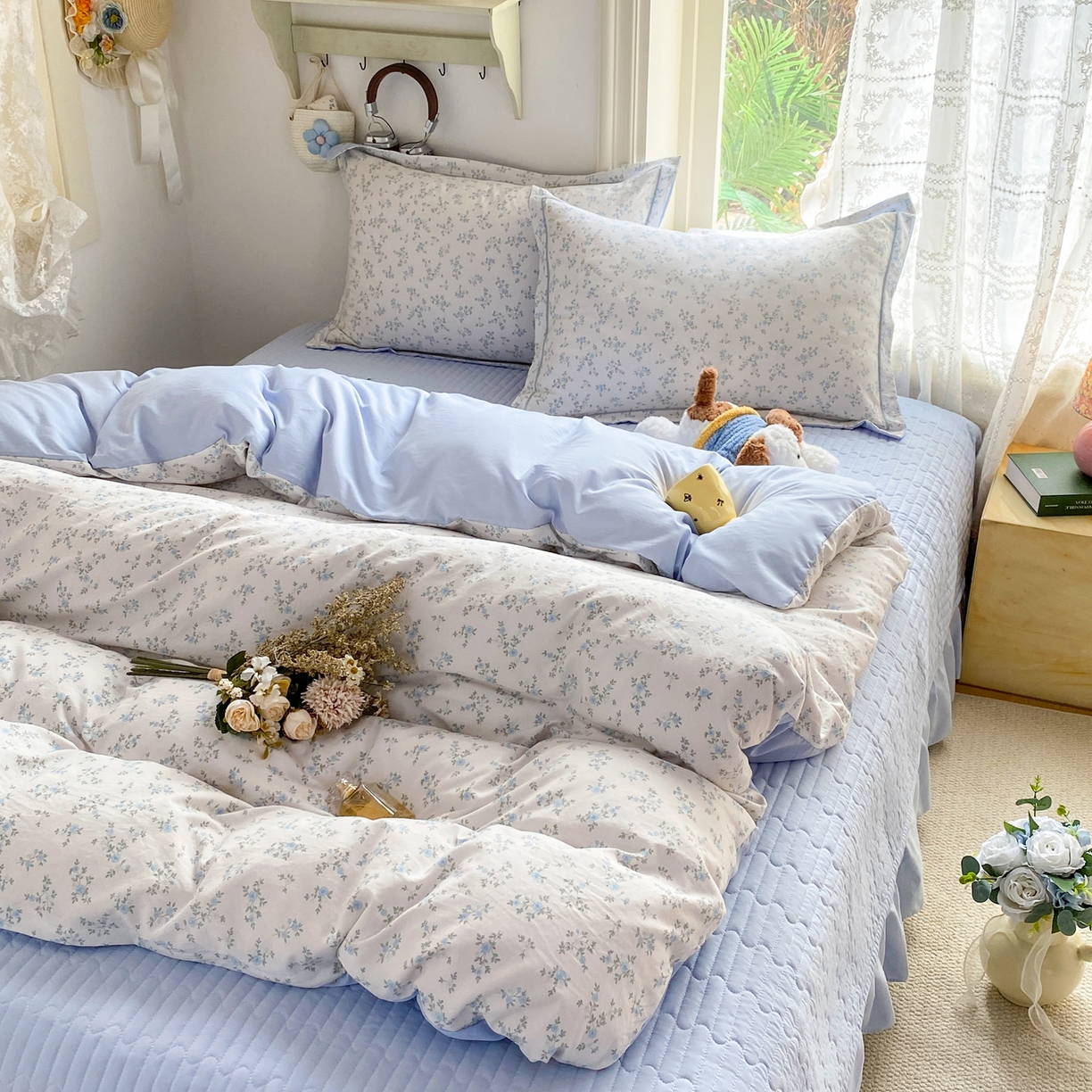 91家纺网 家纺一手货源 找家纺 富之航家纺 2026新款小清新床盖四件套 花田梦