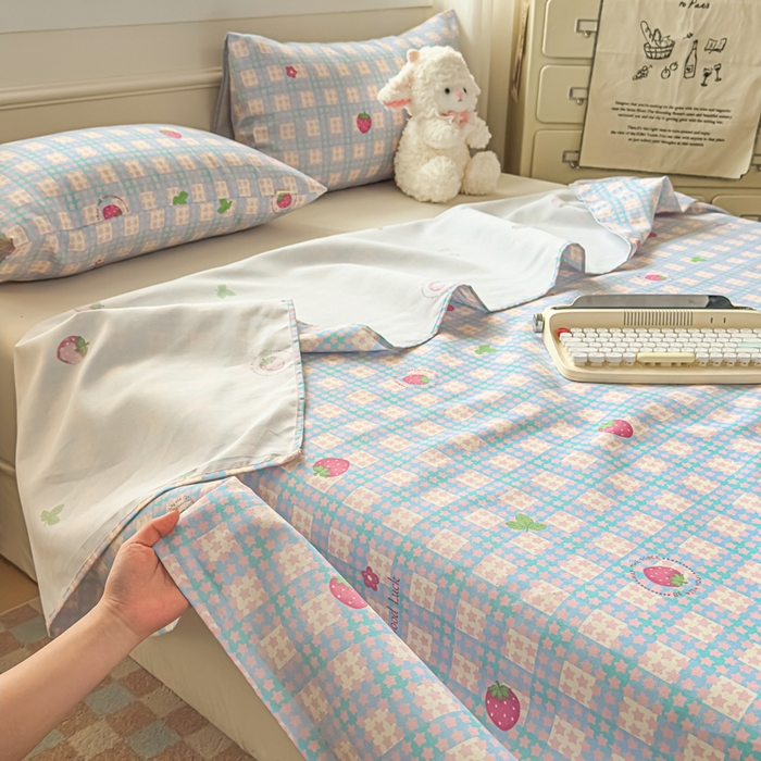 91家纺网 家纺一手货源 找家纺 爱彼家纺 2026新款细沙卡通原棉老粗布床单凉席床单三件套-新升级细沙 草莓星芒