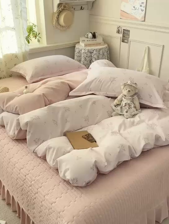 91家纺网 家纺一手货源 找家纺 富之航家纺 2026新款小清新床盖四件套 花恋