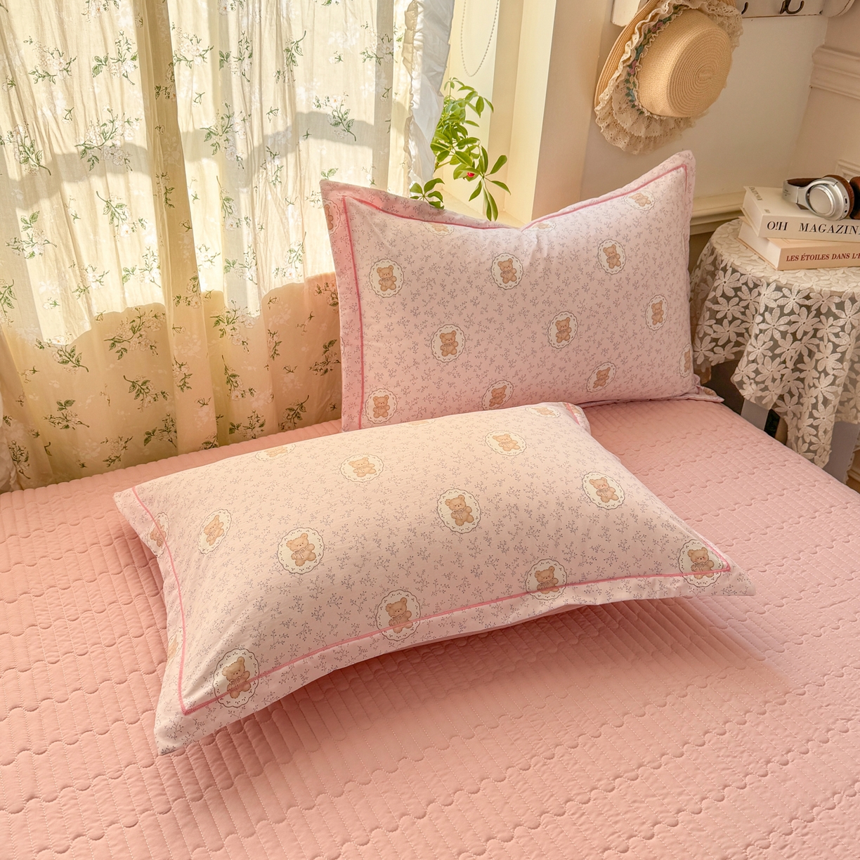 91家纺网 家纺一手货源 找家纺  富之航家纺 2026新款小清新床盖四件套 花园萌熊