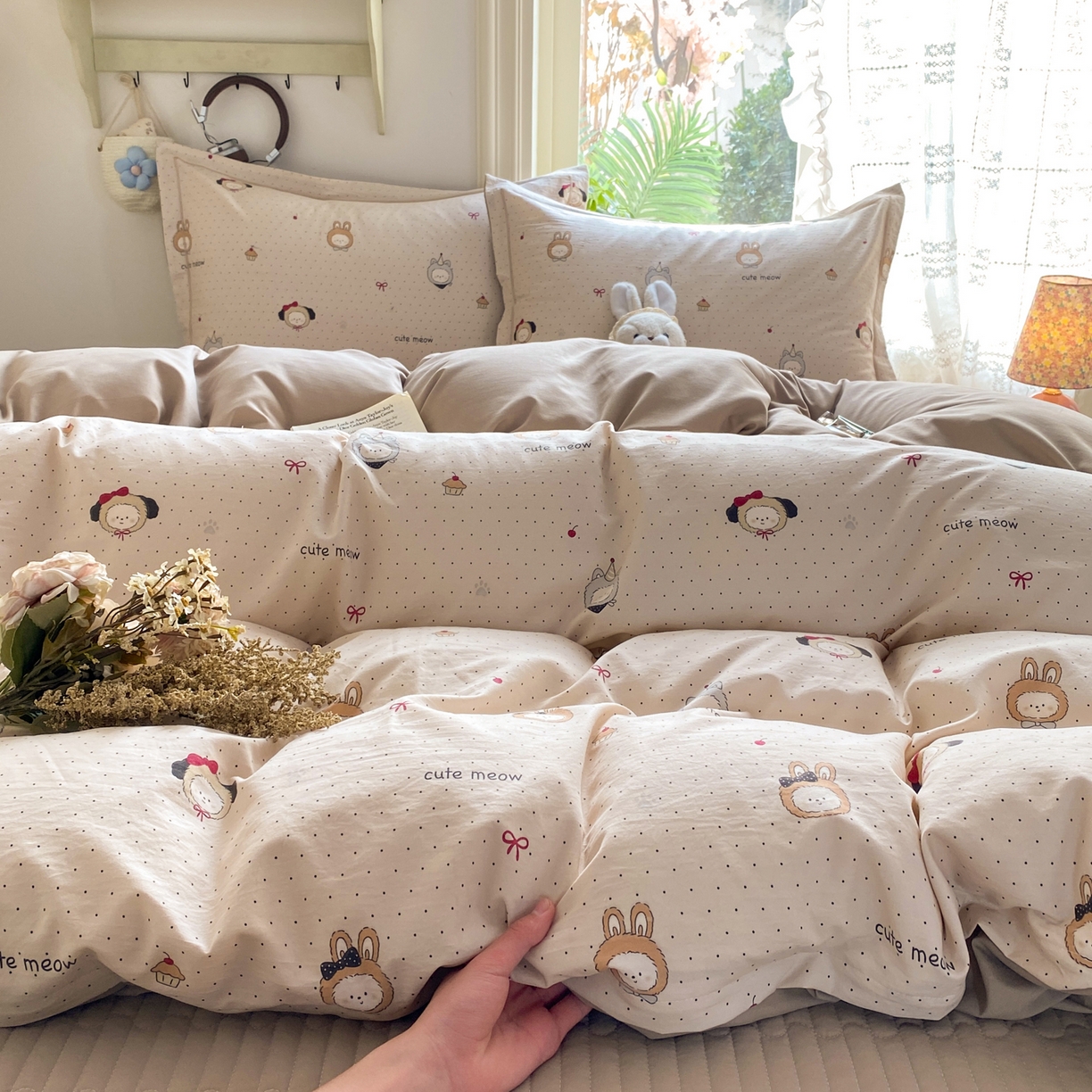 91家纺网 家纺一手货源 找家纺 富之航家纺 2026新款小清新床盖四件套 焦糖拉布布