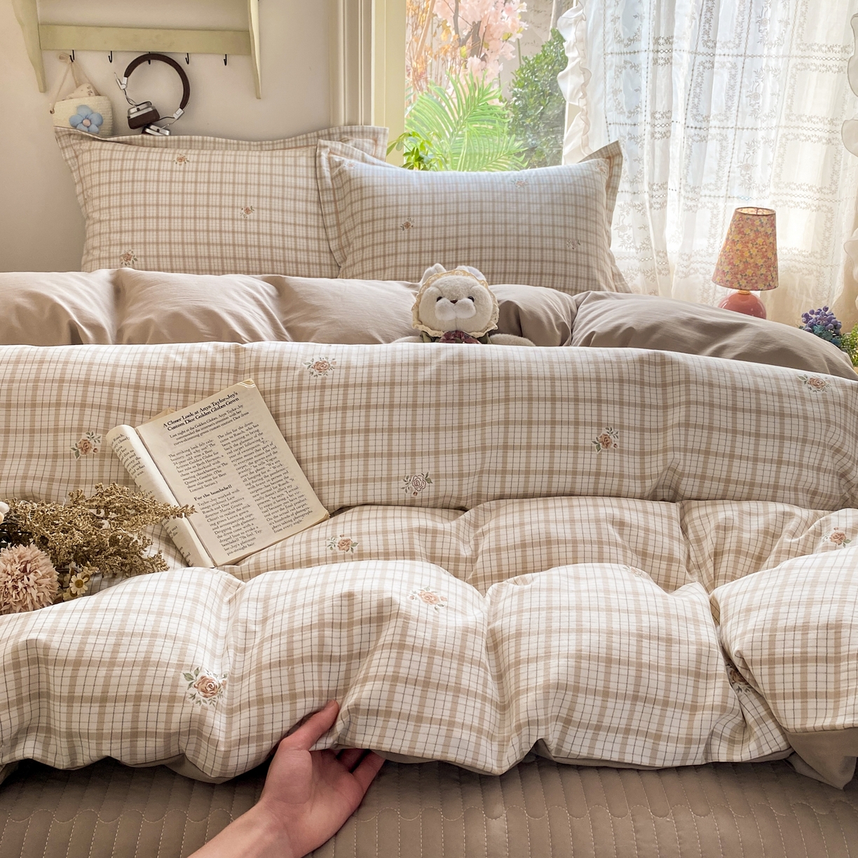 91家纺网 家纺一手货源 找家纺 富之航家纺 2026新款小清新床盖四件套 浪漫主义