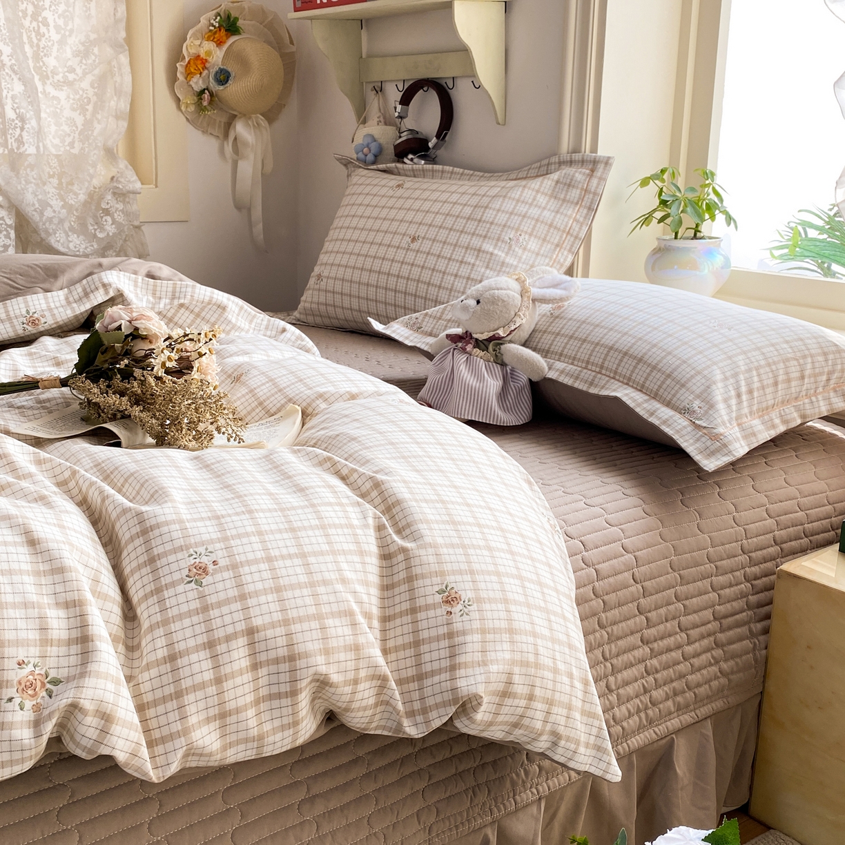 91家纺网 家纺一手货源 找家纺 富之航家纺 2026新款小清新床盖四件套 浪漫主义