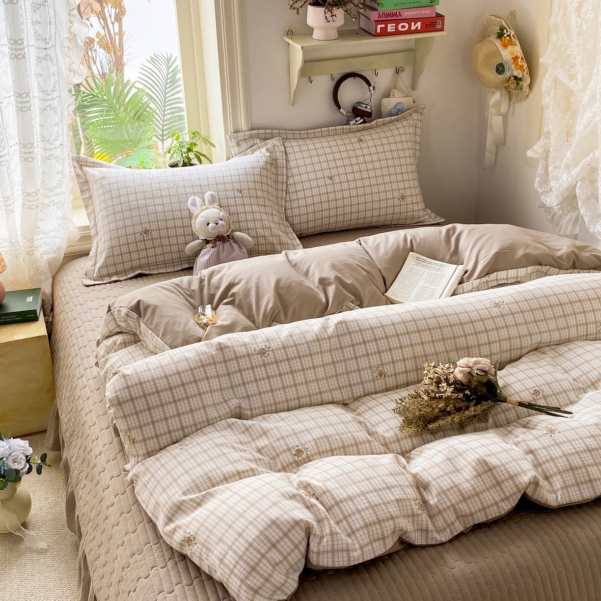 91家纺网 家纺一手货源 找家纺 富之航家纺 2026新款小清新床盖四件套 浪漫主义