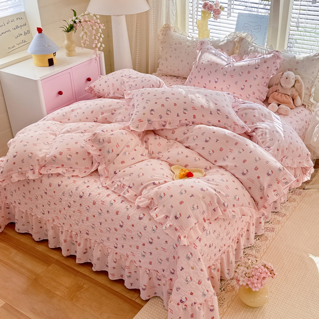 91家纺网 家纺一手货源 找家纺 逸尚阁 2026新款韩版木棉床盖四件套 猫猫宴会