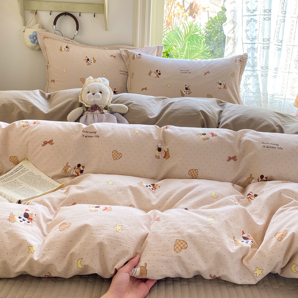 91家纺网 家纺一手货源 找家纺 富之航家纺 2026新款小清新床盖四件套 曲哆腊肠